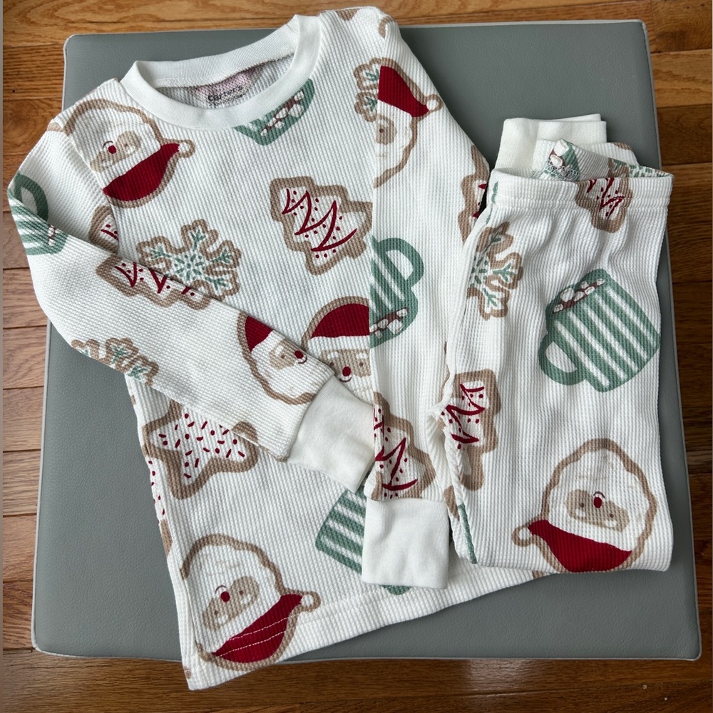 NWOT Carter’s 3T White Christmas Santa Long Sleeve Long Pant Pajama Set